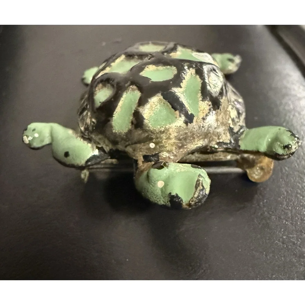 Vintage Sea Turtle Green Brooch Heavy Plastic Pin Jewelry MCM